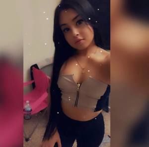 Meet your Posher, Katiria